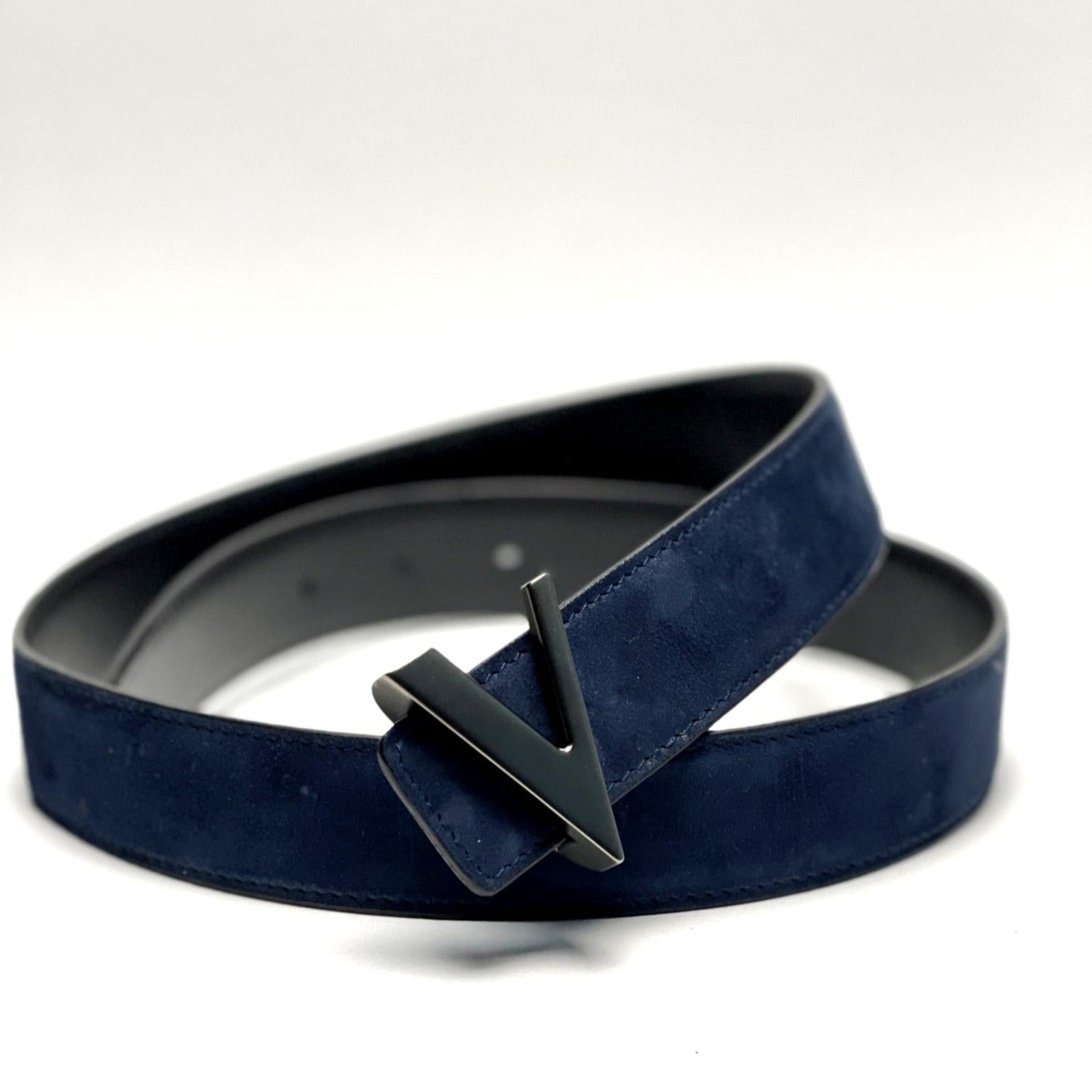 Night blue reversible belt with a dark silver buckle on a white background