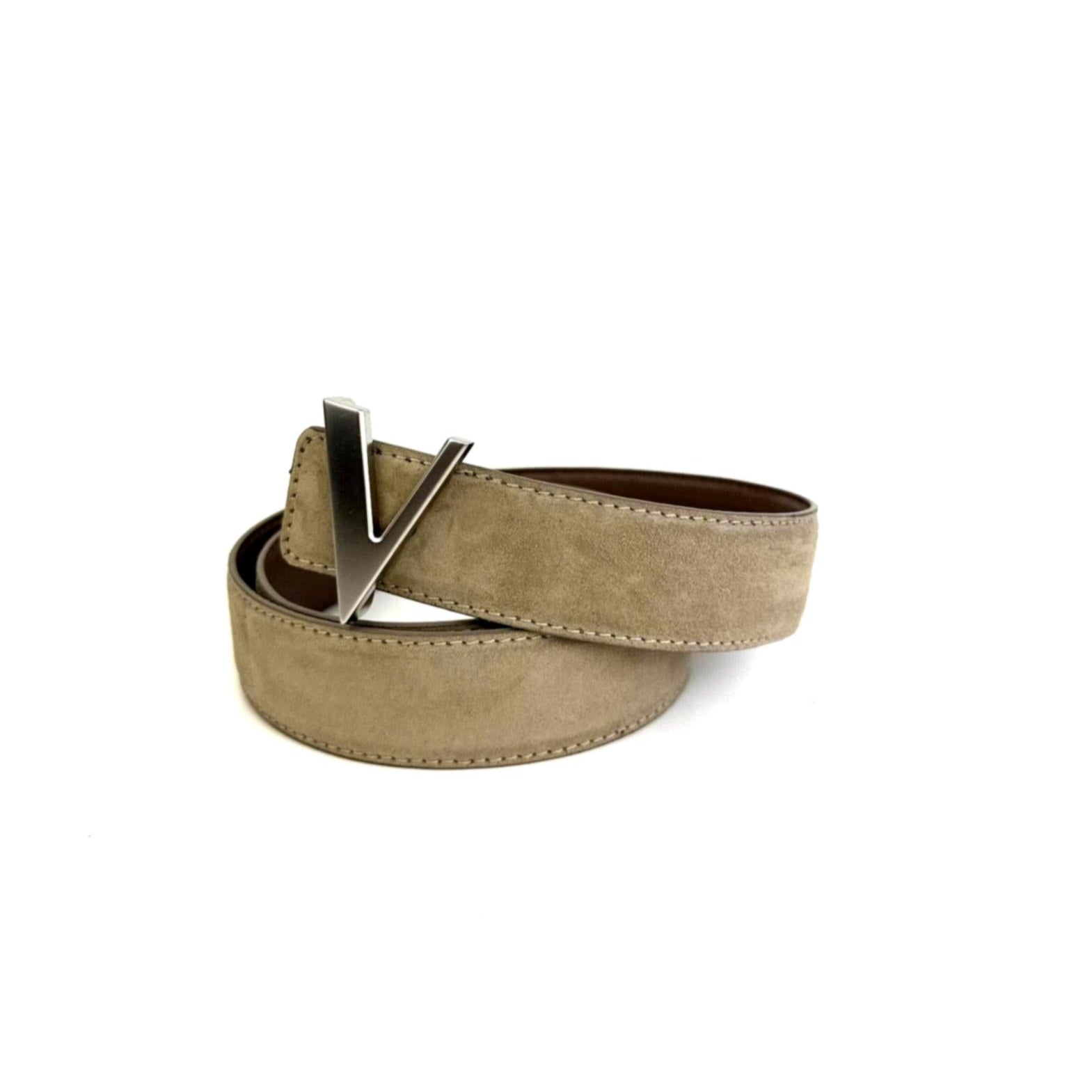 Sandbeige reversible belt with a silver buckle on a white background