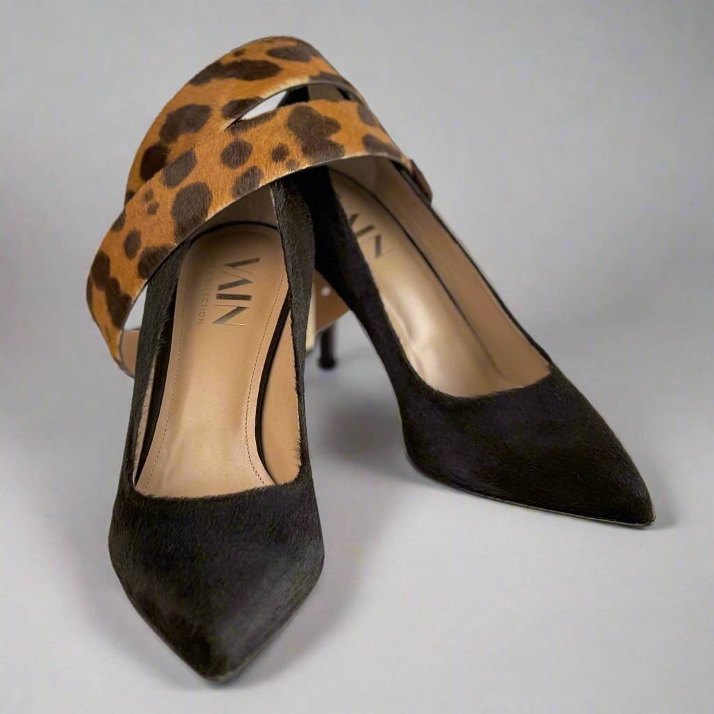 dark brown high heels with matching leopard printed leather belt