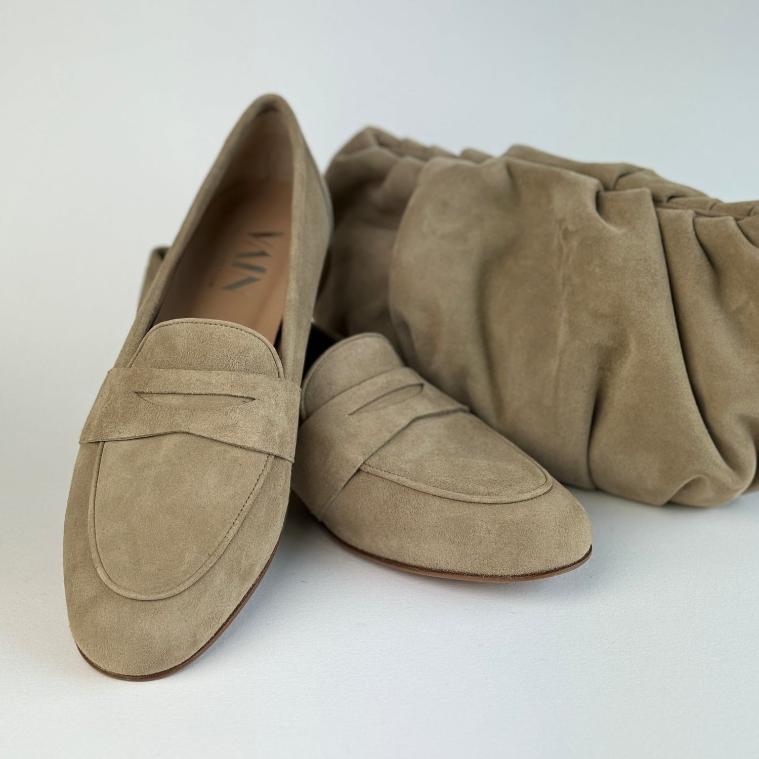 Josephine loafers sand beige suede with matching clutch