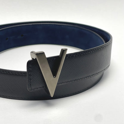 dark silver brushed buckle with reversible leather belt strap
